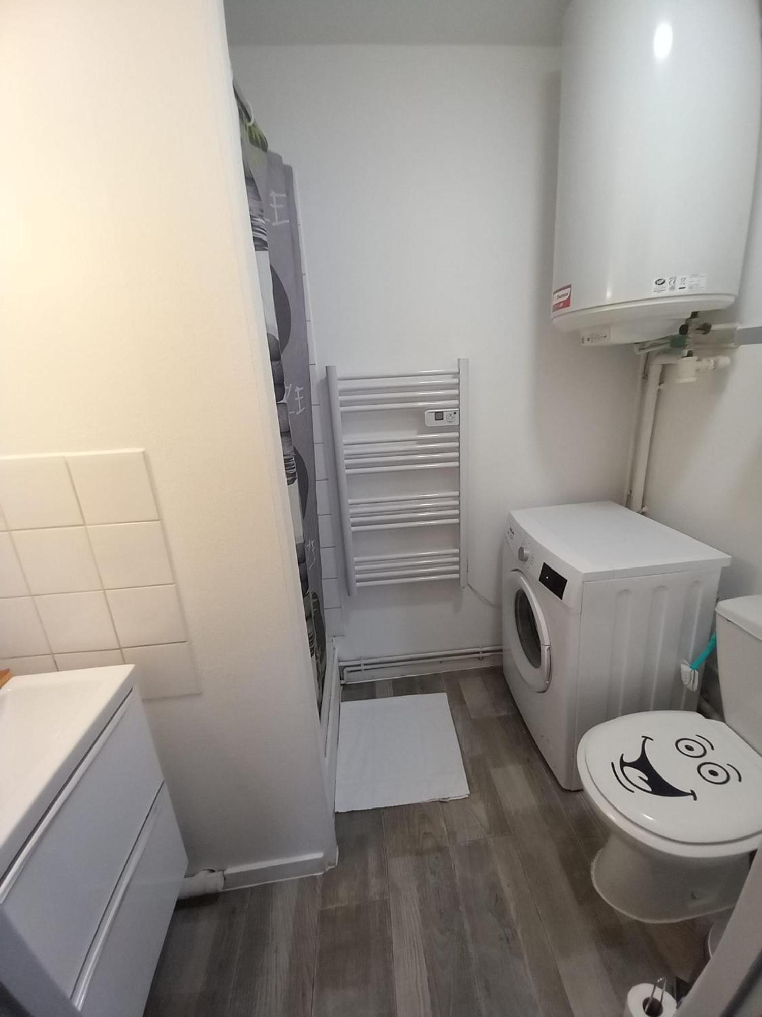 Studio Simplicien *Cosy* Plein Centre Ville De Poitiers *Tv* Wifi *Cafe* Exterior foto