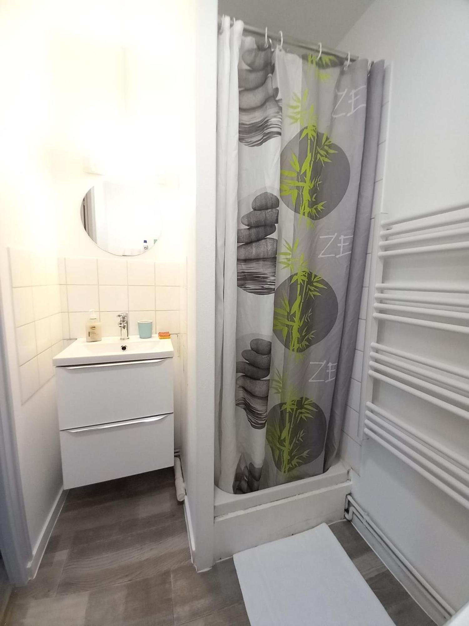 Studio Simplicien *Cosy* Plein Centre Ville De Poitiers *Tv* Wifi *Cafe* Exterior foto